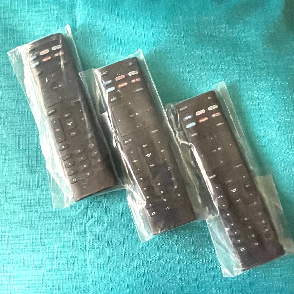 3 Brand New Unocar Remotes.